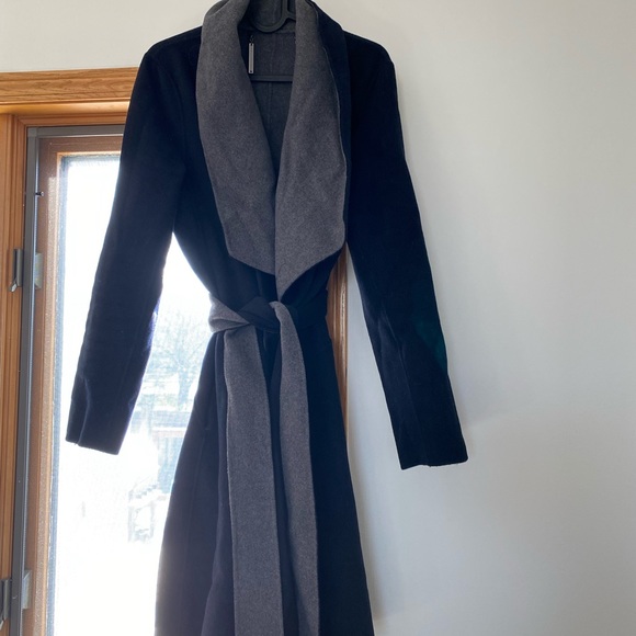 Diane Von Furstenberg Jackets & Blazers - DVF reversible shawl collar wool blend coat (navy and grey). Knee length.